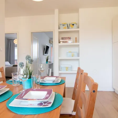 Harbour-apartment With Sea View And Parking Spot Apartmán