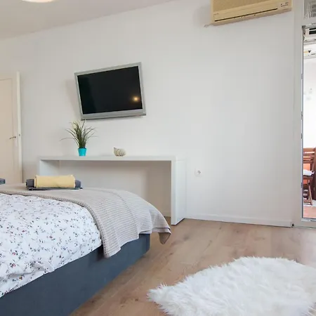Apartamento Harbour-apartment With Sea View And Parking Spot *